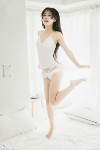 兔玩 VOL.010 小吊带 [34P-205MB]